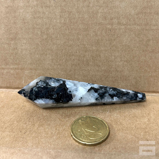 Punta Cuarzo con turmalina negra