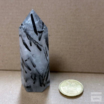 Punta Cuarzo con turmalina negra