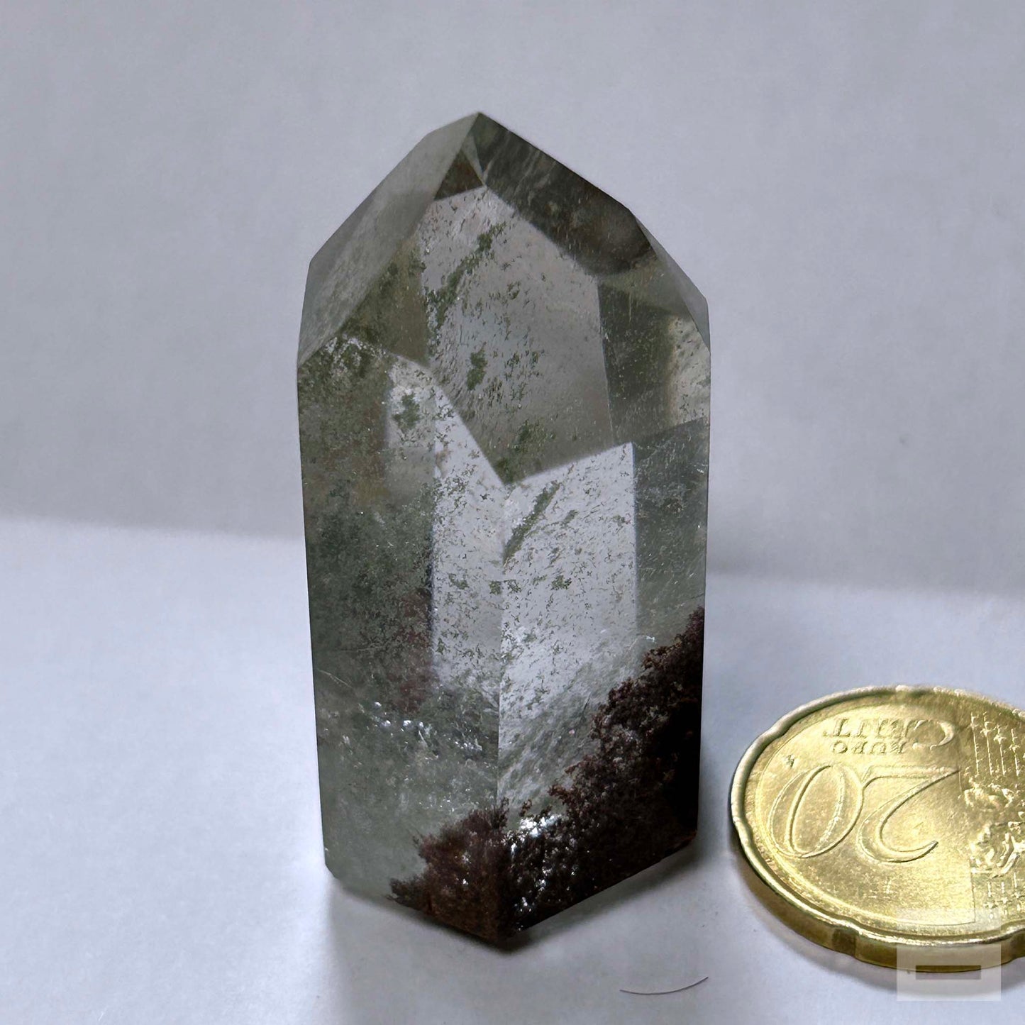 Punta Cuarzo Chamánico con lodolita