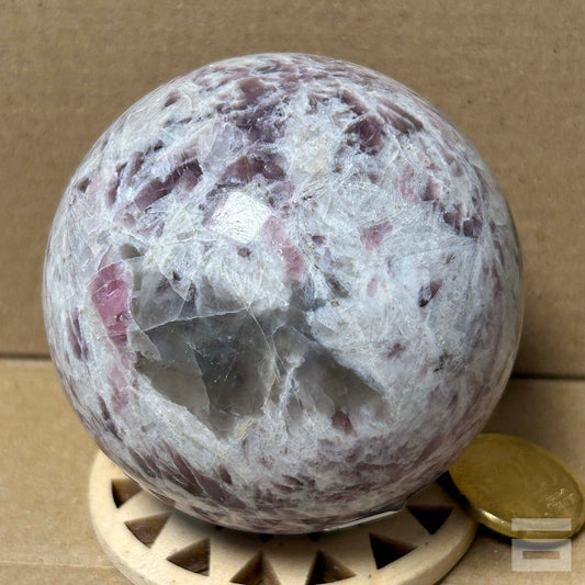 Esfera Mica lepidolita con turmalina (Turmalina unicornio)