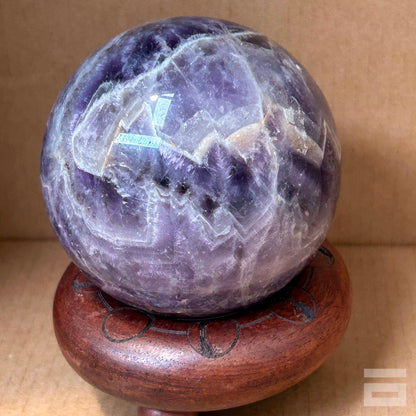 Esfera de Amatista dream con geoda