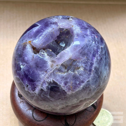 Esfera de Amatista dream con geoda