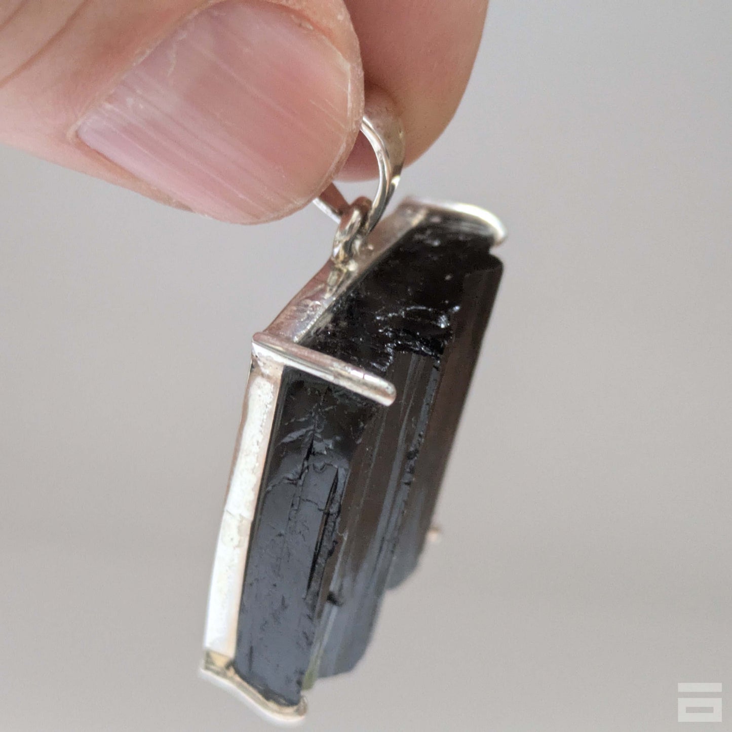 Colgante plata de turmalina negra