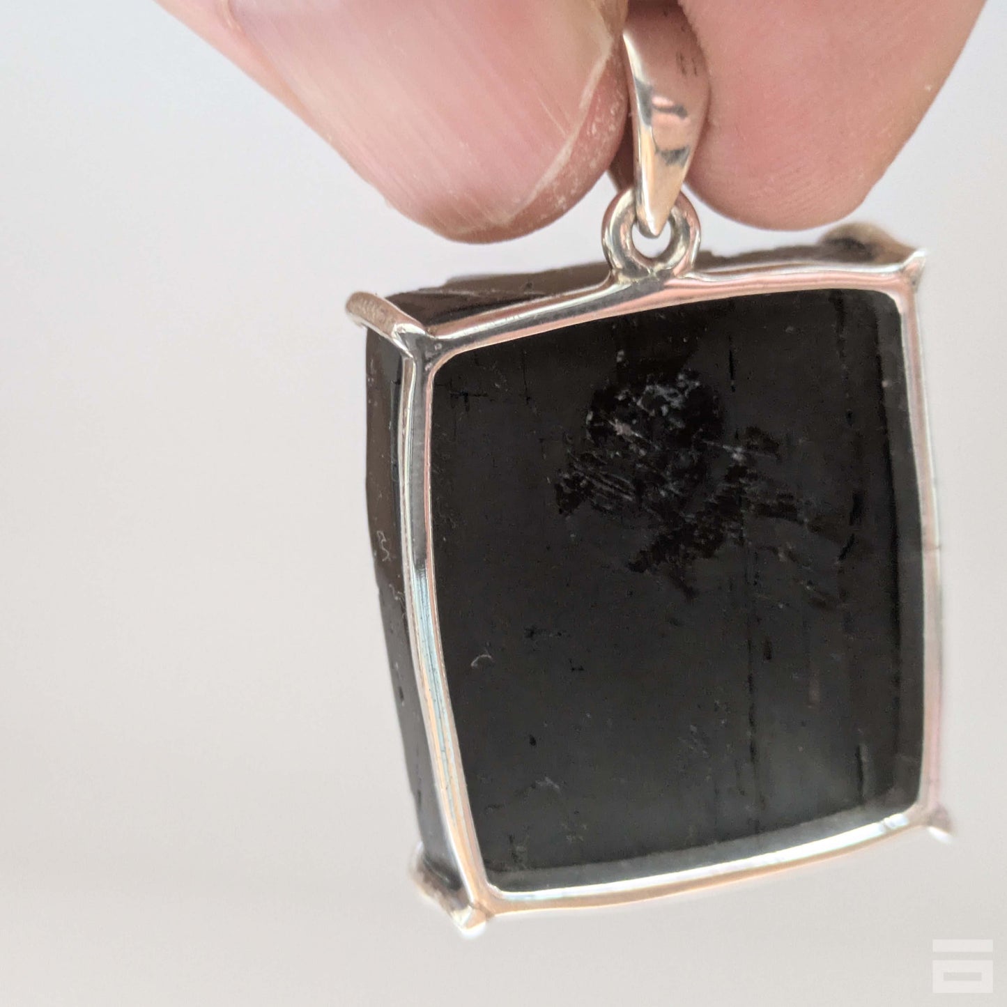 Colgante plata de turmalina negra