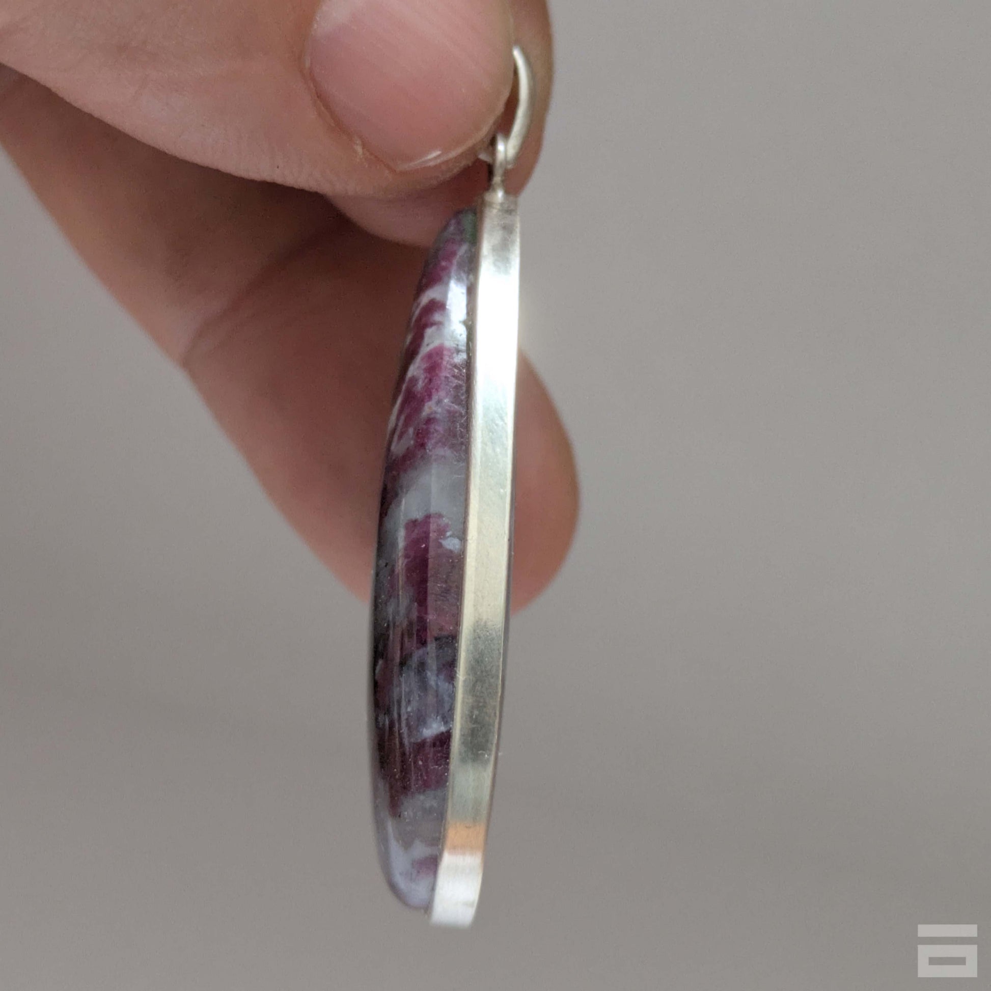 Colgante plata de Rubí con Zoisita